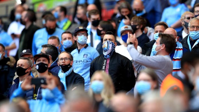 El Gobierno prevé que, a partir del 17 de mayo, los estadios puedan acoger a 10.000 personas o un 25% de su capacidad.