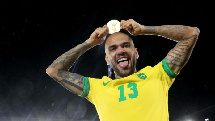 Dani Alves fiesta