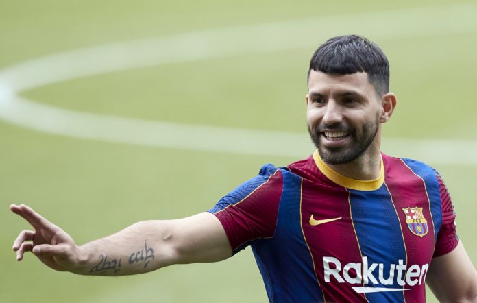 sergio agüero debut barcelona