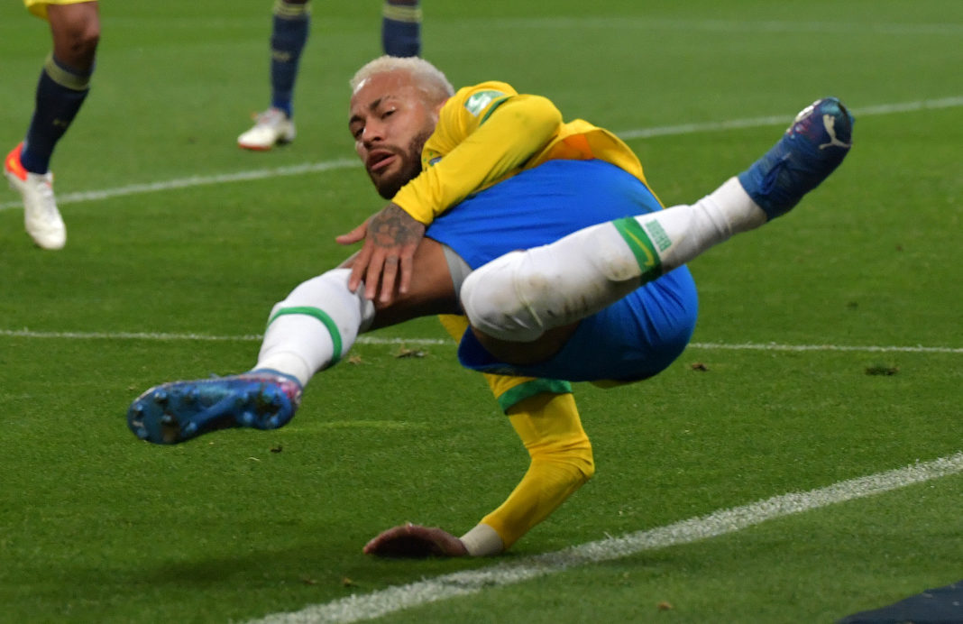 Neymar se perderá el partido contra Argentina por lesión.