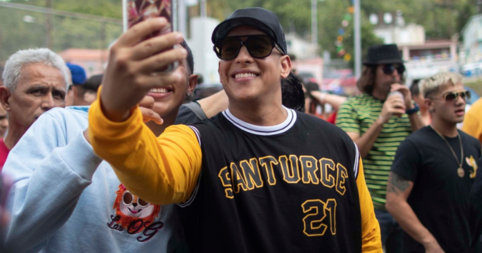 Daddy Yankee es el nuevo copropietario de los Cangrejeros de Santurce.