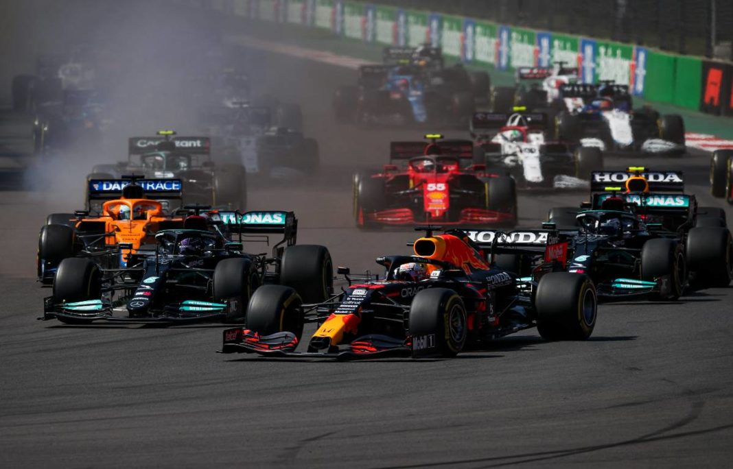 Max Verstappen buscará acercarse a su primer mundial de la Fórmula 1 en Brasil.