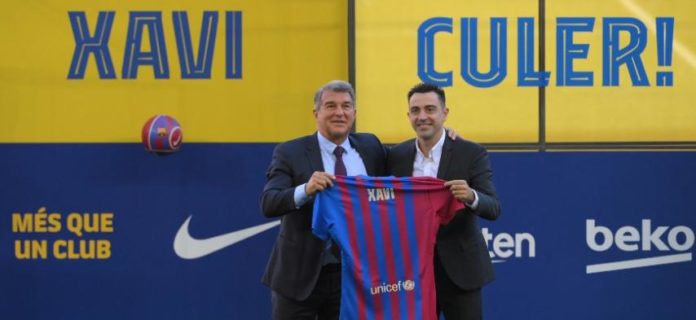 Xavi Hernández fue presentado como entrenador del Barcelona.