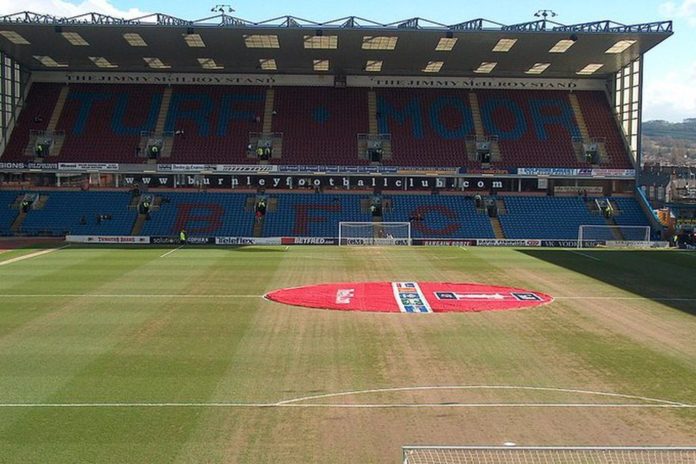 Burnley-Everton, tercer partido cancelado en la Premier League.