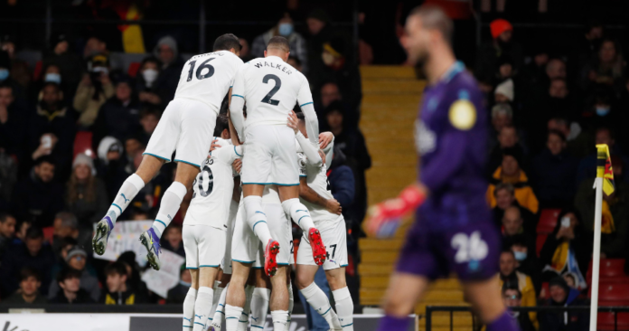 Manchester City, nuevo líder de la Premier League.