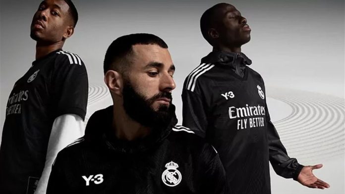 Real Madrid Camisa negra Clásico