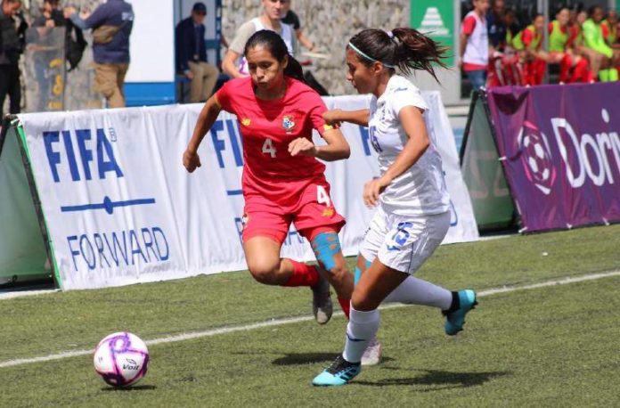 La selecciones femeninas se han quedado sin técnico.