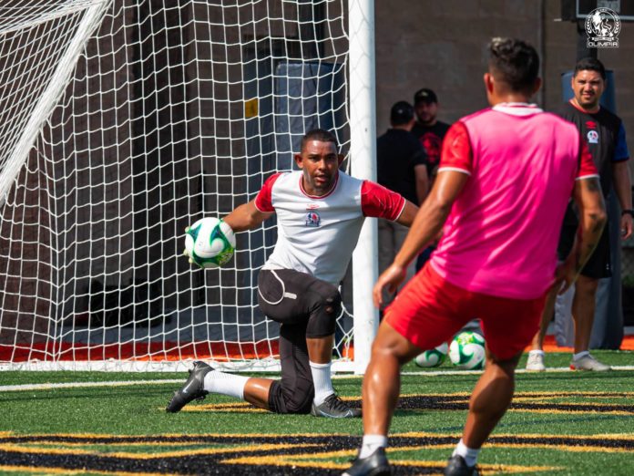 Mendoza espera el momento para jugar en Olimpia.