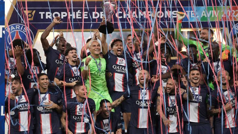 PSG derrotó 4-0 a Nantes en la Supercopa francesa.
