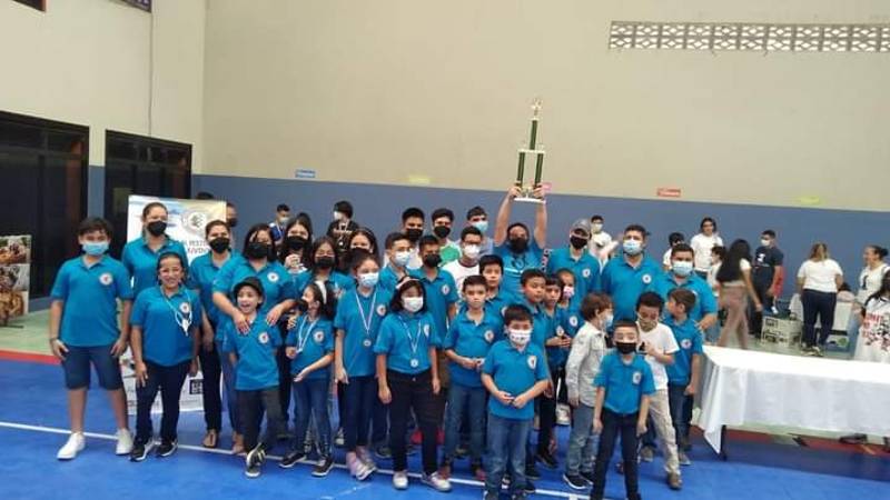 Unos 150 niños y niñas participaron en el Nacional de Ajedrez.