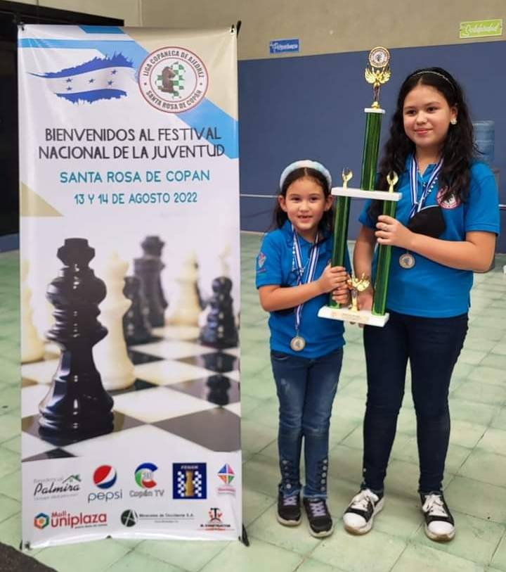 Niños y niñas participan en torneo de Ajedrez