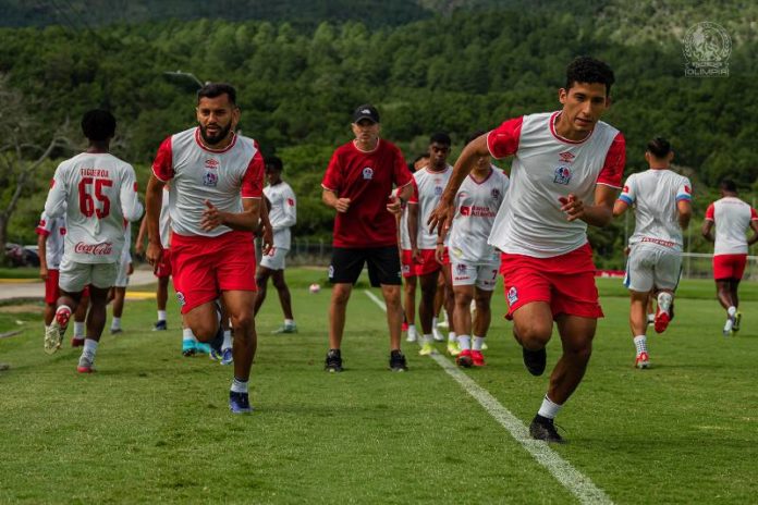 Olimpia presenta cinco bajas para el duelo ante Municipal.