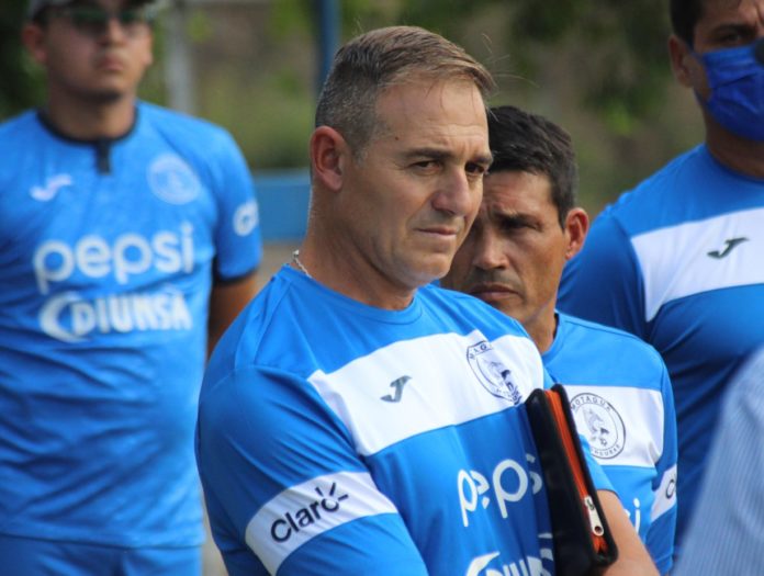 Hernán Medina, técnico de Motagua.