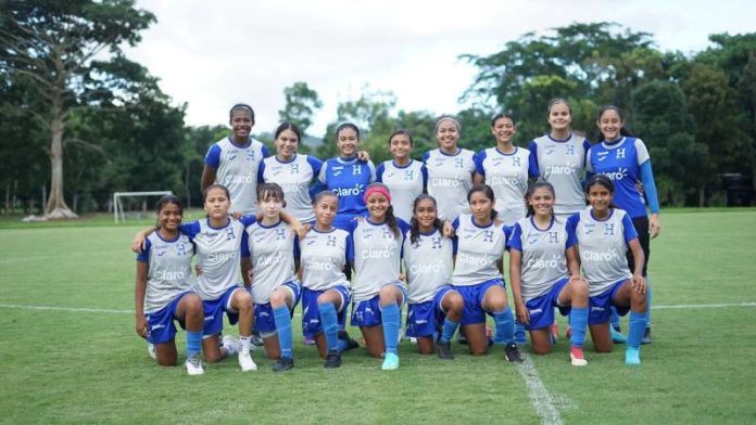 Honduras golea 14-0 a Bahamas.