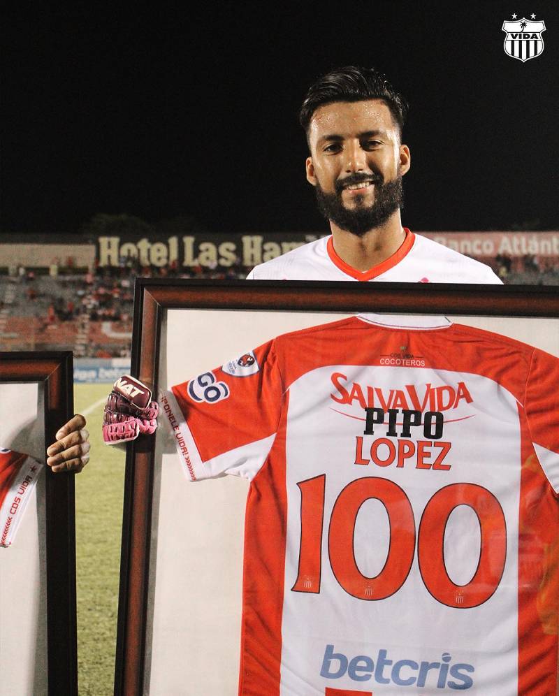 Pipo López llegó a 100 partidos.
