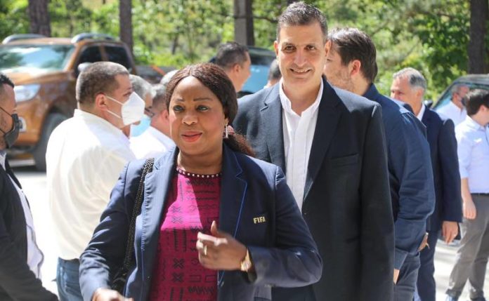 Fatma Samoura se marchó satisfecha.