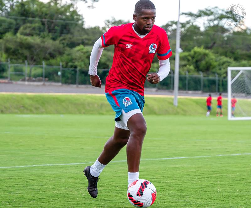 Boniek dice que apuntan al título.