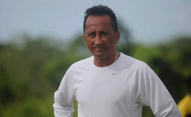 Jorge Pineda técnico del Jocoro de El Salvador.