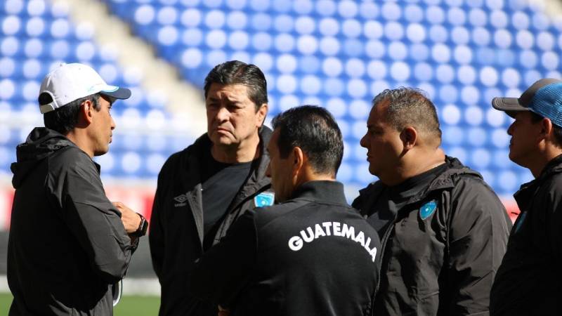 El DT de Guatemala ya palpita el amistoso contra Honduras.
