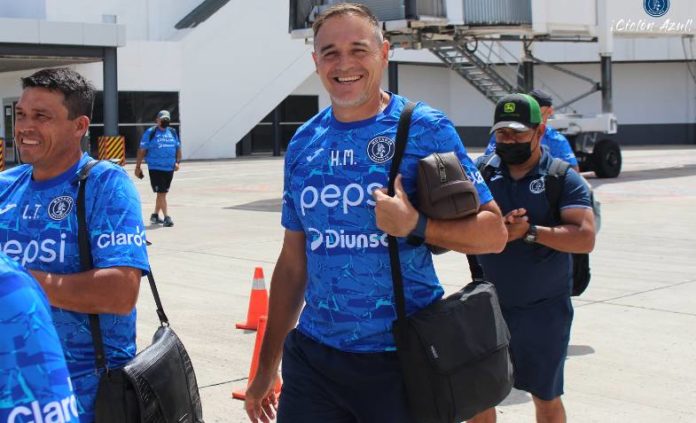 El técnico de Motagua da el ejemplo.