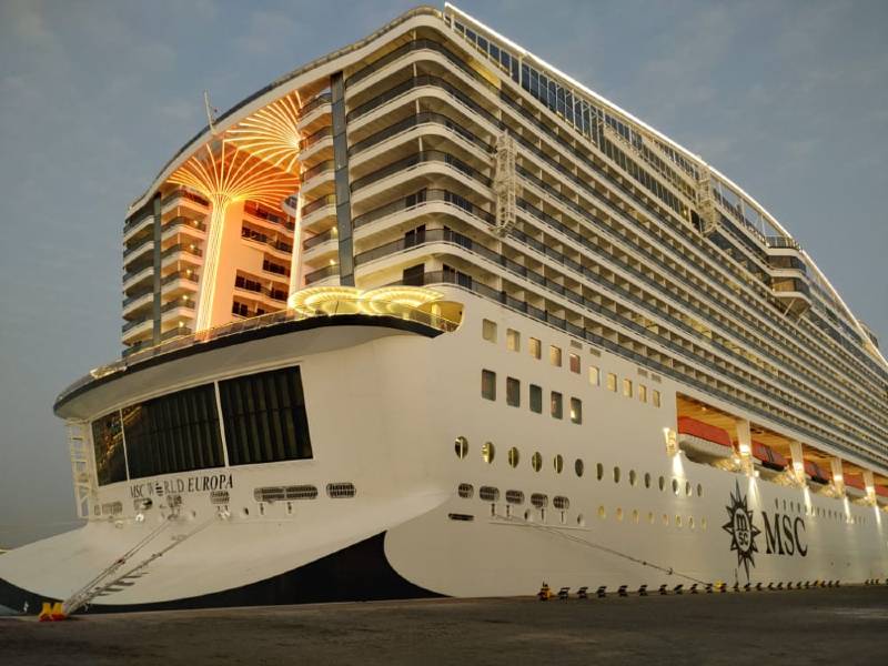 MSC World Europa, el crucero hotel.