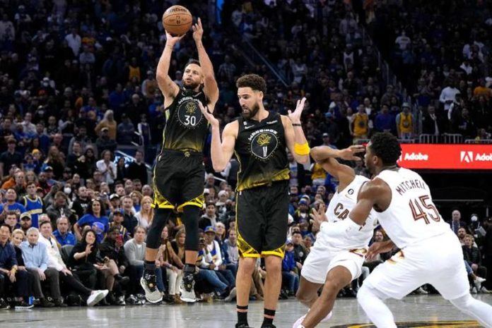 Stephen Curry es jugadores récord con los Golden State Warriors en la NBA.