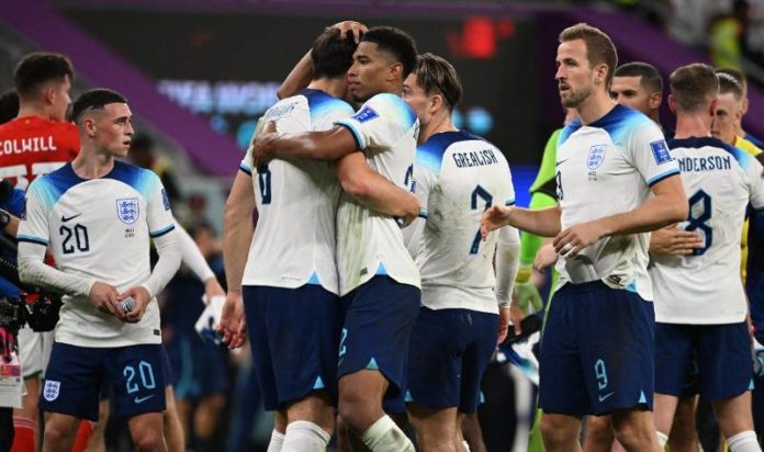 Inglaterra le ganó 3-0 a Gales y se quedó con el primer lugar del Grupo B. En octavos de final enfrentará a Senegal.