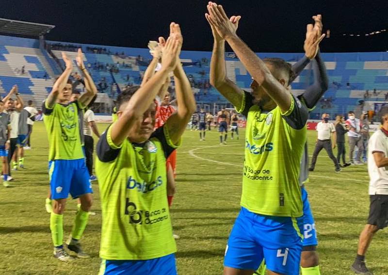 Los Potros esperan que Olimpia y Motagua se quiten puntos.