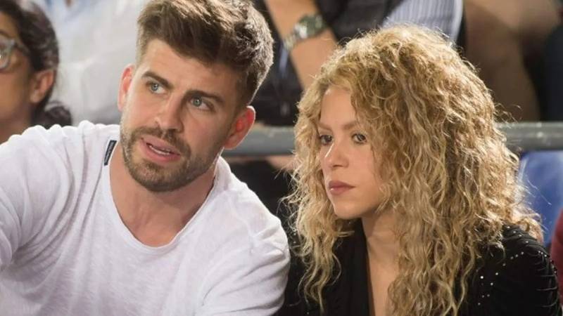 Shakira indiferente al anuncio del retiro de Piqué.