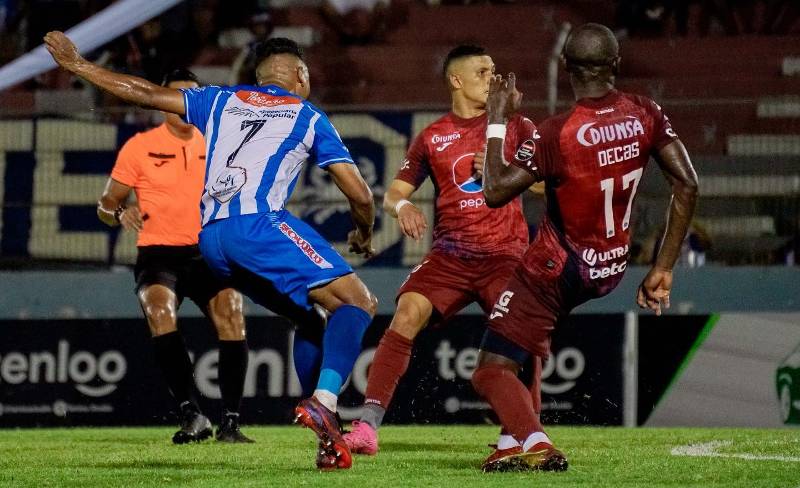 Motagua ante Victoria, semifinal.