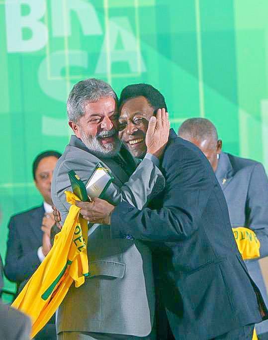Lula Da Silva presume que vio jugar a Pelé.