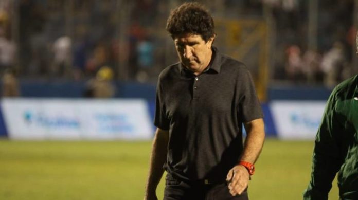 Héctor Vargas, nuevo técnico del Victoria.