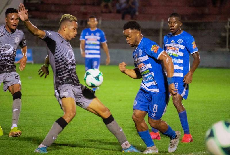 Motagua empató 0-0 en el partido de ida contra Victoria.