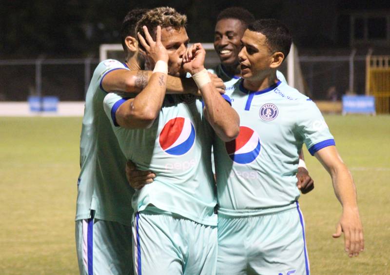 Los azules del Motagua empataron 2-2 en su último partido contra Victoria en Olanchito.