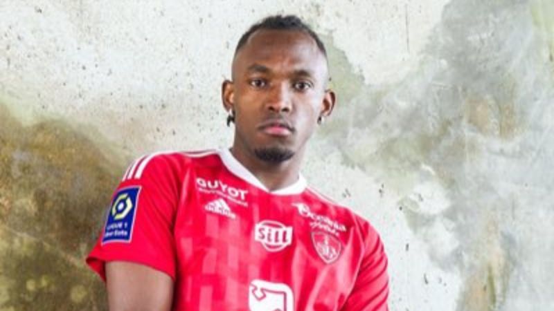 A partir del lunes, Alberth Elis pasó a ser jugadores del Brest de la Ligue 1 de Francia.