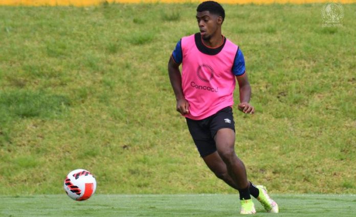 Josman Figueroa ya se integró a los entrenamientos de Lobos.