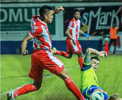 Potros de Olancho aprovechó su condición de local para ganarle 3-1 al Vida en el estadio Juan Ramón Breve.
