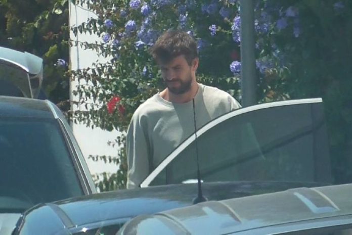 Gerard Piqué tuvo que visitar la casa de Shakira en busca de sus hijos Shasa y Milan.