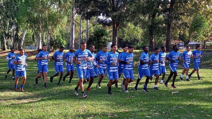 Los jugadores del Victoria esperan realizar el mejor partido del torneo el domingo frente al Olimpia.