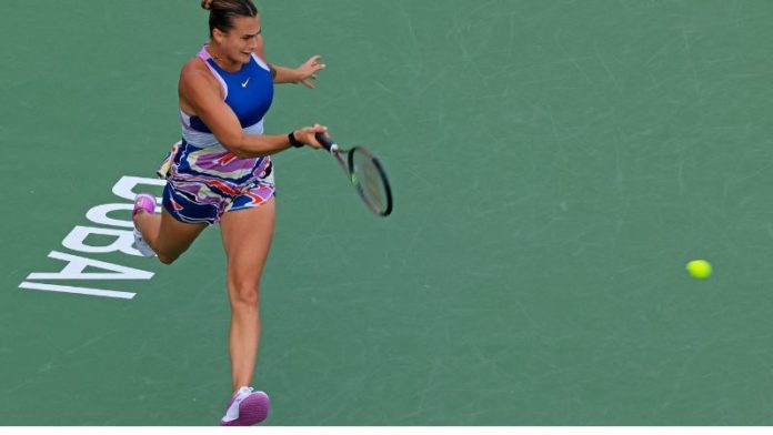 Aryna Sabalenka sufrió em Dubái su primera derrota de la temporada.