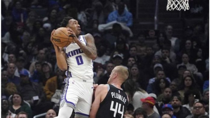 Un juego de "locos" protagonizaron los equipos de Sacramento Kings y Los Ángeles Clippers, terminando con pizarra de 176 a 175.