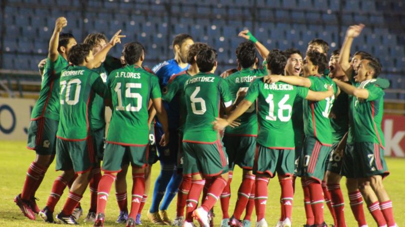 México estará en el Mundial de Perú 2023 como campeón de la Concacaf. Los aztecas celebran la obtención del título.