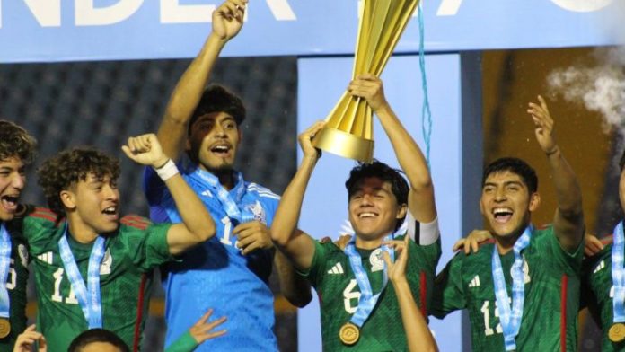 México derrotó a Estados Unidos 3-1 y se coronó campeón del Premundial Sub-17 que se realizó en Guatemala.