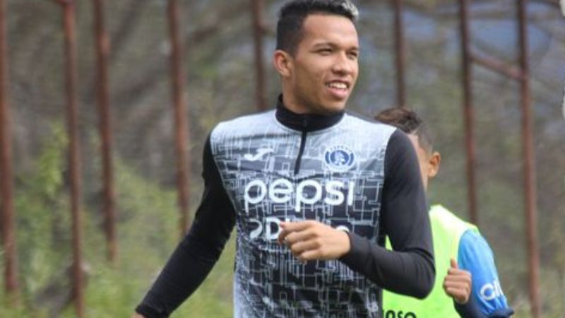 El defensa central de Motagua Carlos Meléndez extrañará a su compañero en la defensa central Marcelo Pereira.
