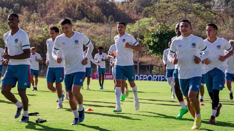 Juan Pablo Montes ha tenido poca participación en Olimpia, pero como él lo afirma: "Trabajo para ser titular".