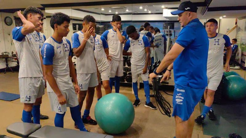 La Selección Nacional Sub-17 de Honduras retornó este día a los trabajos previo al decisivo partido del miércoles ante Panamá.