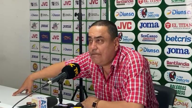 El técnico del Honduras Progreso, John Jairo López, lamentó el error del árbitro Raúl Castro.