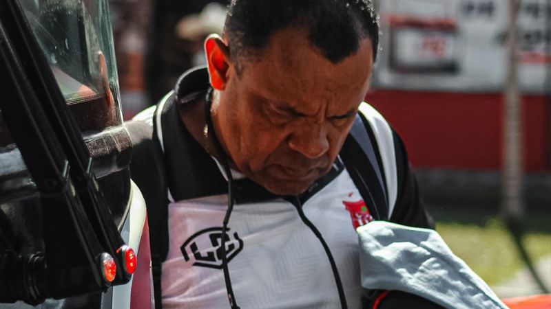 El técnico Raúl Cáceres renunció como DT del Vida luego de la derrota 1-2 ante Motagua.
