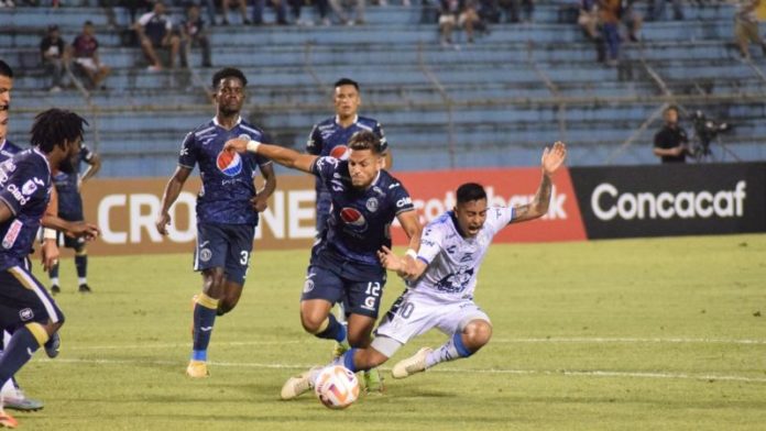 Motagua perdió si oportunidad en casa al empatar 0-0 con el Pachuca en el partido de ida de los octavos de final de la Liga de Campeones de la Concacaf.