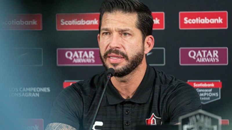 El técnico del Atlas, Benjamín Mora, aseguró que su equipo no quedará eliminado a manos del Olimpia.